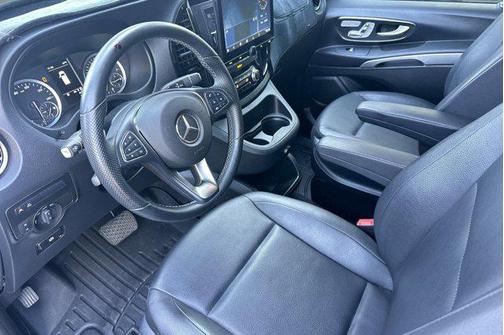 2021 Mercedes-Benz Metris Base