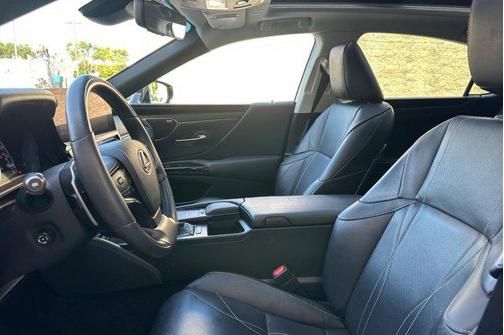 2022 Lexus ES 350 Luxury
