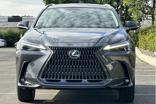 2026 Lexus NX 450h+ Luxury