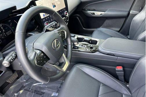 2026 Lexus NX 450h+ Luxury