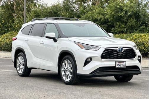 2022 Toyota Highlander Hybrid Limited