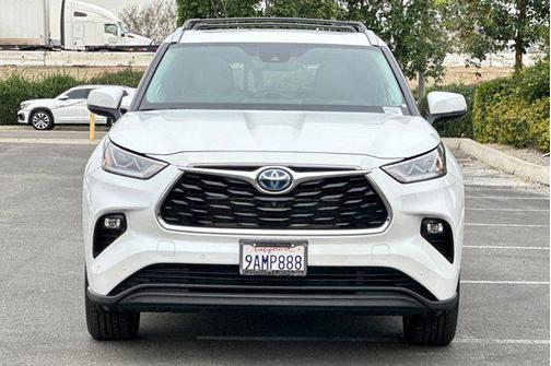 2022 Toyota Highlander Hybrid Limited
