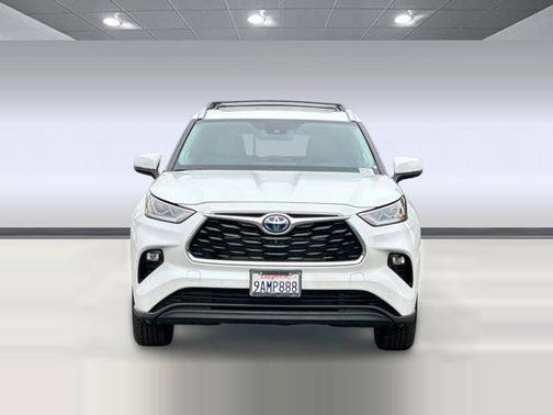 2022 Toyota Highlander Hybrid Limited