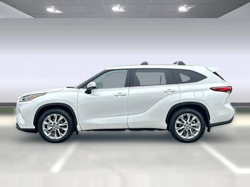 2022 Toyota Highlander Hybrid Limited