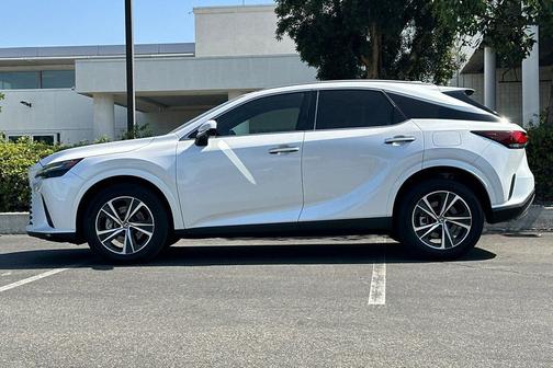 Eminent White Pearl 2023 Lexus RX 350 Premium