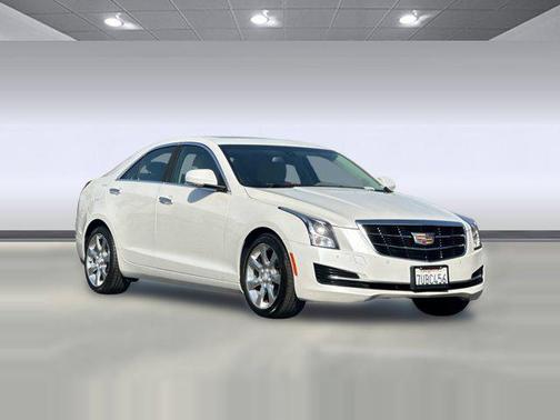 Crystal White Tricoat 2016 Cadillac ATS 2.5L Luxury