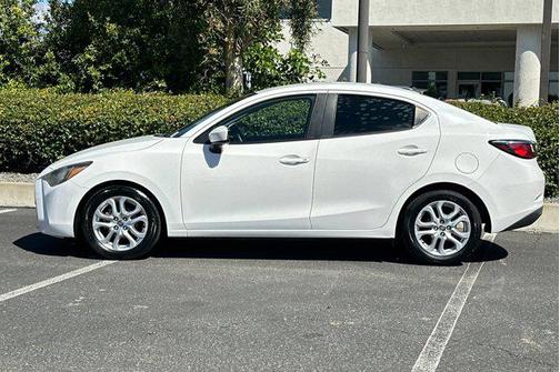 2016 Scion iA 4dr Sdn Auto (Natl)