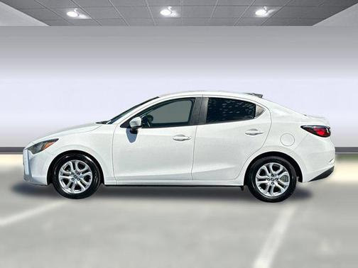 2016 Scion iA 4dr Sdn Auto (Natl)