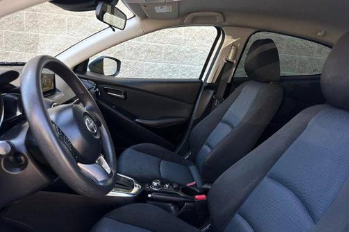 2016 Scion iA 4dr Sdn Auto (Natl)