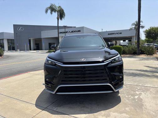 2025 Lexus TX 500h F SPORT Premium