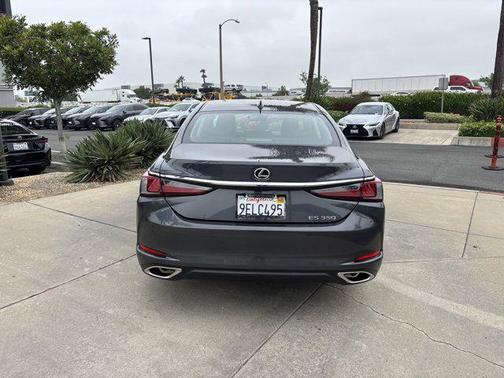 2023 Lexus ES 350 Base