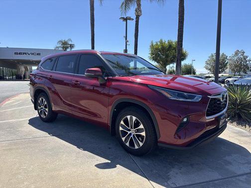 2021 Toyota Highlander XLE