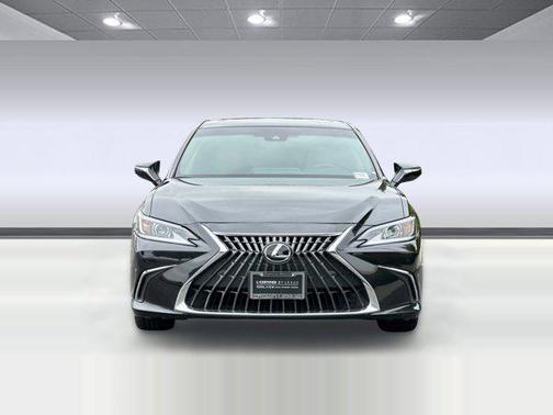 Caviar 2024 Lexus ES 300h Base