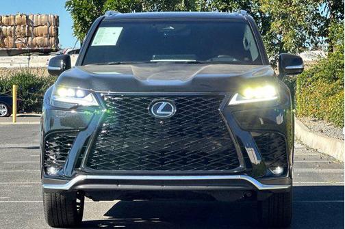 2025 Lexus LX 600 F SPORT