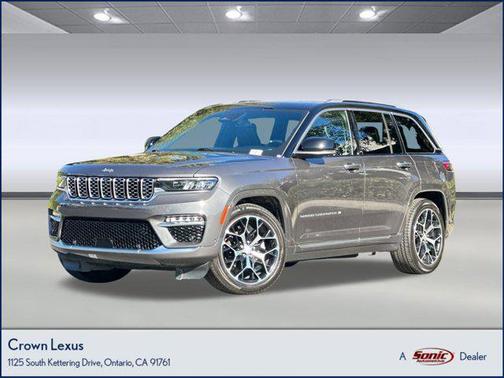 2023 Jeep Grand Cherokee Summit