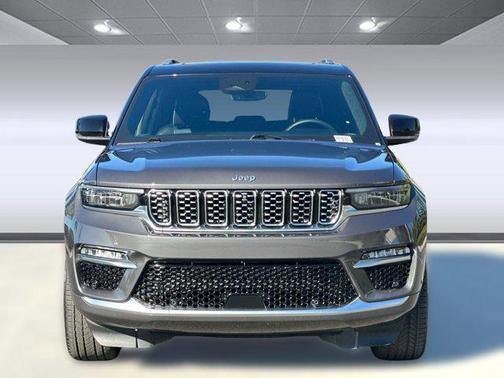 2023 Jeep Grand Cherokee Summit