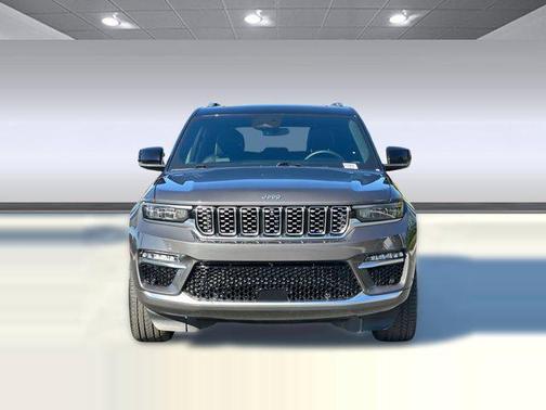 2023 Jeep Grand Cherokee Summit