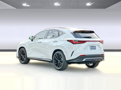 2026 Lexus NX 450h+ F SPORT Handling