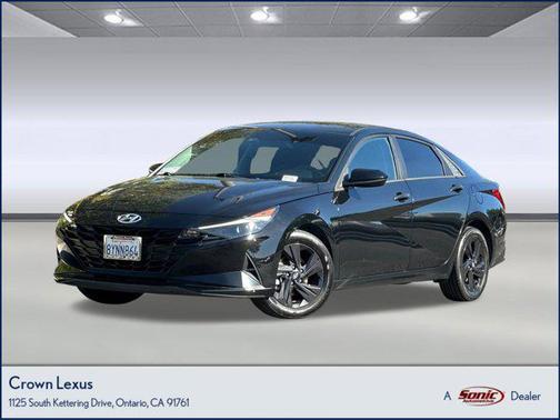 2022 Hyundai ELANTRA SEL