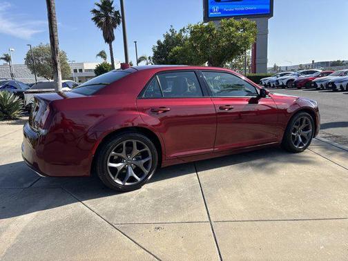 2021 Chrysler 300 S