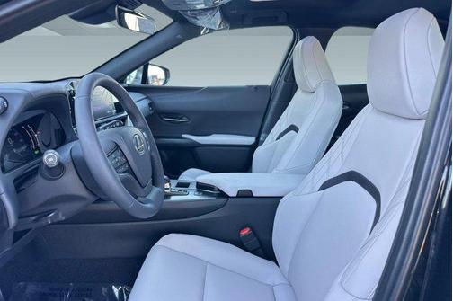2026 Lexus UX 300h Base
