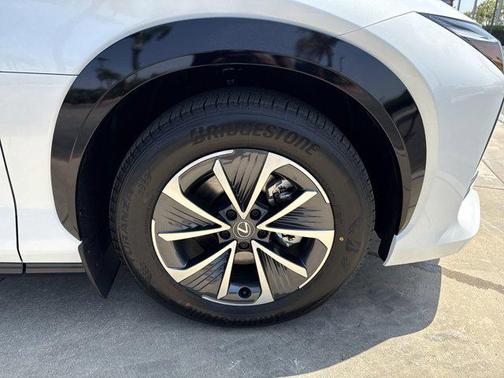 2025 Lexus RZ 450e RZ 450e