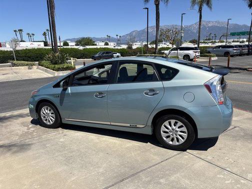 2013 Toyota Prius Plug-in Advanced