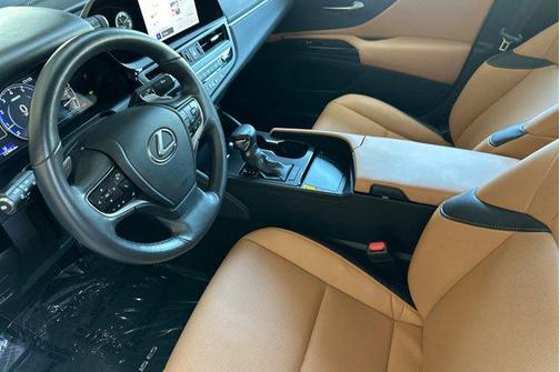 2025 Lexus ES 350 Base