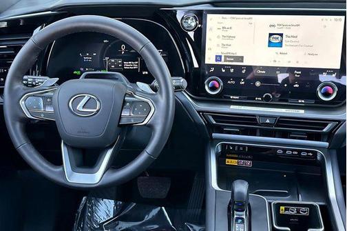 2026 Lexus TX 550h+ Luxury