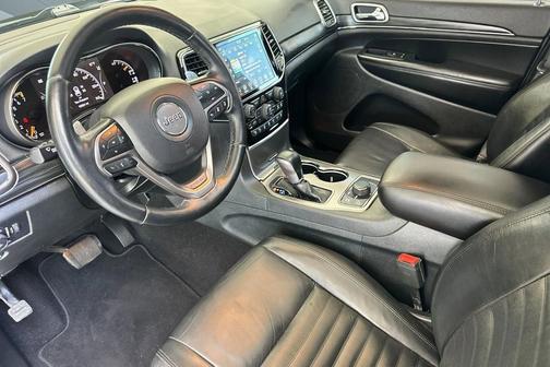 Diamond Black Crystal Pearlcoat 2020 Jeep Grand Cherokee Limited X