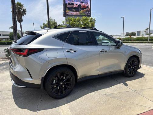 2025 Lexus NX 450h+ F SPORT Handling