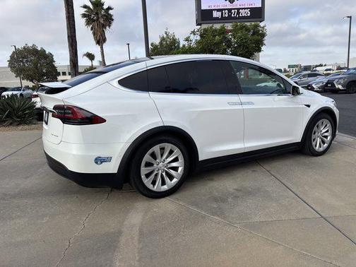 2021 Tesla Model X Long Range Dual Motor All-Wheel Drive