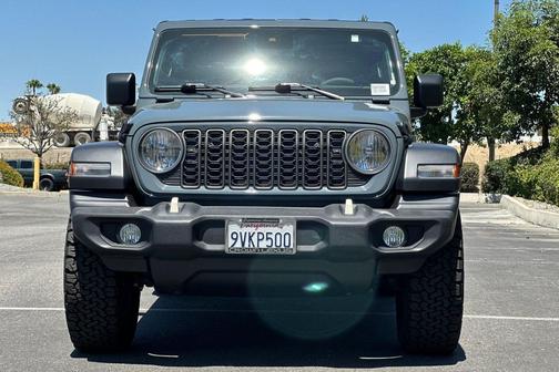 Anvil Clearcoat 2025 Jeep Wrangler Sport S