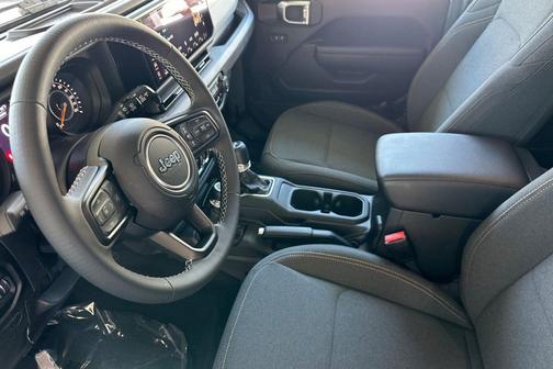 Anvil Clearcoat 2025 Jeep Wrangler Sport S