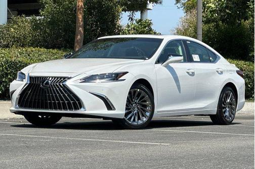 2025 Lexus ES 300h Luxury