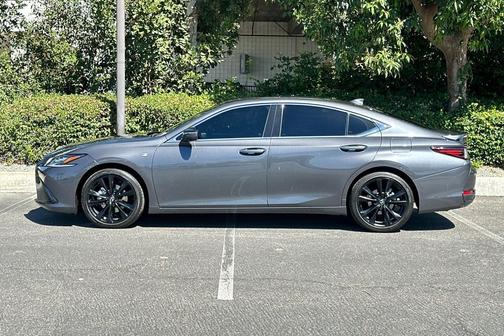 Cloudburst Gray 2024 Lexus ES 300h F SPORT Design