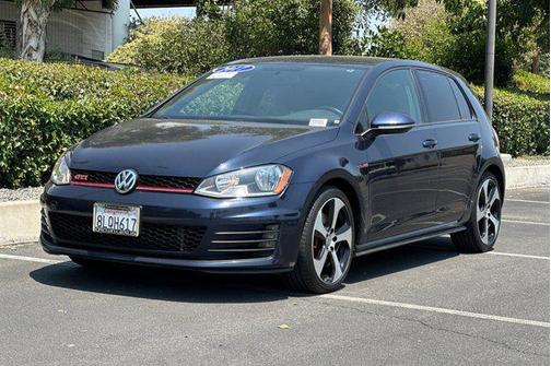 2017 Volkswagen Golf GTI 2.0T SE 4-Door