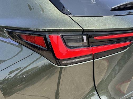 2025 Lexus NX 350h Premium
