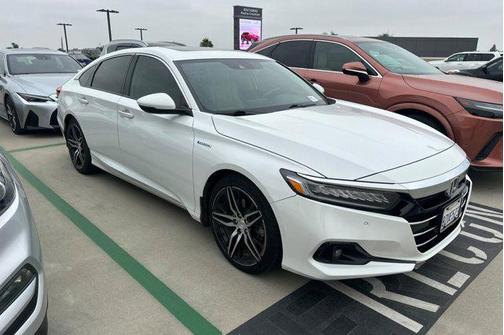 2022 Honda Accord Hybrid Touring