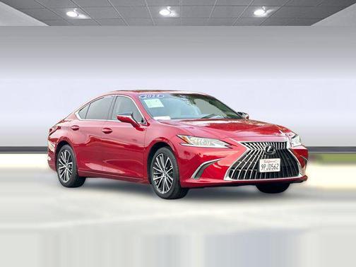 2024 Lexus ES 300h Base