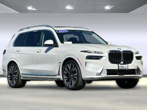 2023 BMW X7 xDrive40i