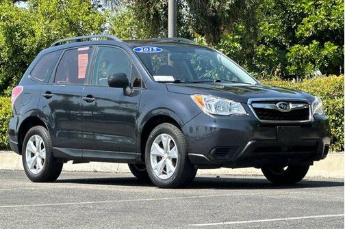 Dark Gray Metallic 2015 Subaru Forester 2.5i
