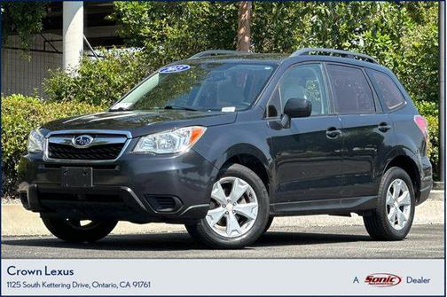 Dark Gray Metallic 2015 Subaru Forester 2.5i