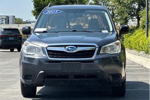Dark Gray Metallic 2015 Subaru Forester 2.5i