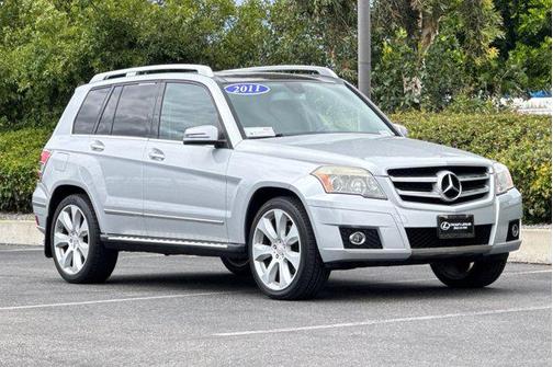Silver 2011 Mercedes-Benz GLK-Class GLK 350