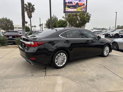 2018 Lexus ES 350 Base