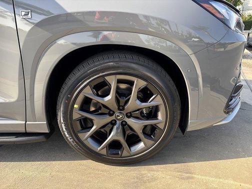2025 Lexus TX 500h F SPORT Premium