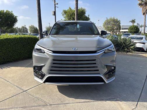 2025 Lexus TX 500h F SPORT Premium