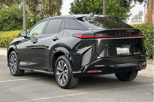 2024 Lexus RZ 300e Premium
