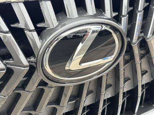 2025 Lexus ES 300h Base